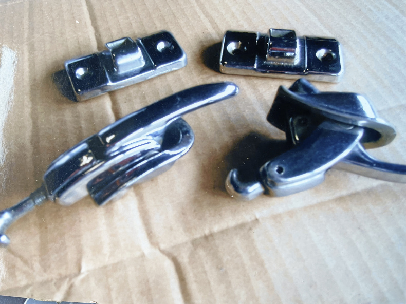 Ford Sunliner 1956 delar