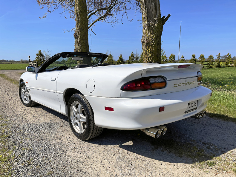 Chevrolet Camaro cabriolet, lågmil, nybesiktad