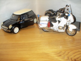 1:24 REA Mini Cooper 1:18 Polis-MC REA