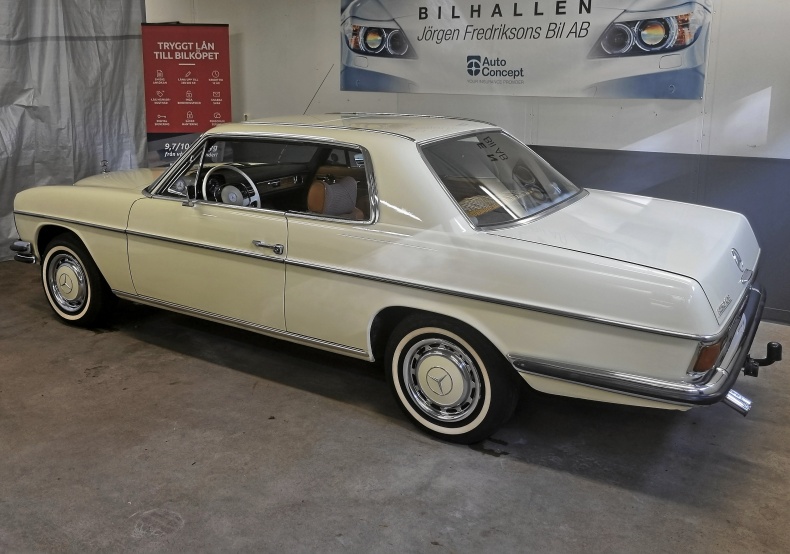 Mercedes 250 CE Coupe