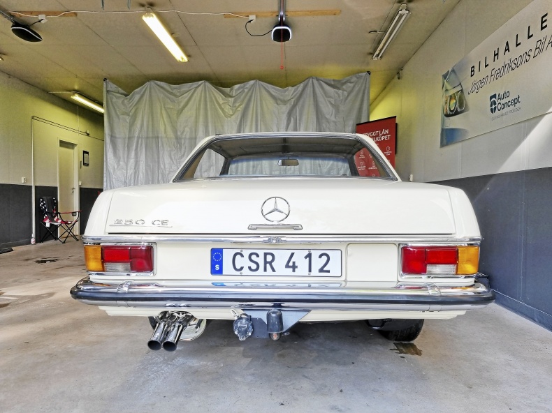 Mercedes 250 CE Coupe