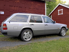 Mercedes Herrgårdsvagn 220 TE W124 100 rostfri