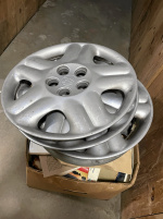 Navkapslar 4 st 15 tum 100:-