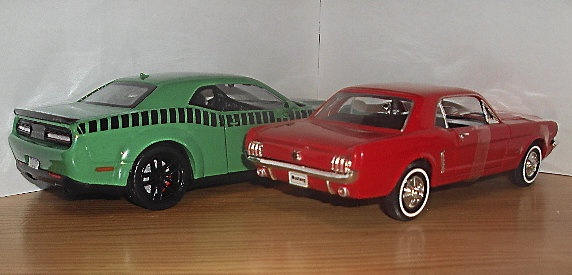 1:24 Dodge Challenger -18, Mustang -64