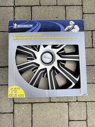 4 st Michelin 16
