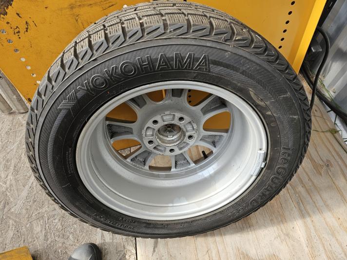 BMW 16 TUM VINTERHJUL