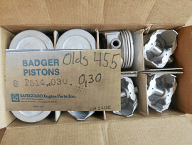 Kolvar från Badger Pistons till Olds 455