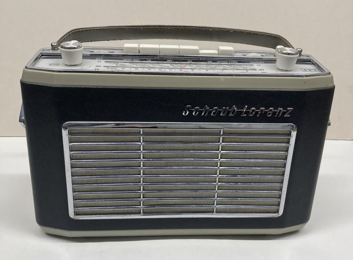 SCHAUB-LORENZ RADIO