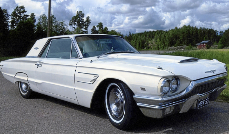 Ford Thunderbird