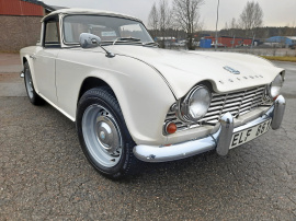 Triumph TR 4