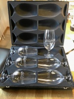 Ölglas med text Oldsmobile 1964