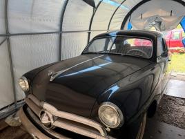 1949 Ford Custom Club Coupe