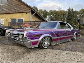 Oldsmobile Cutlass LOWRIDER