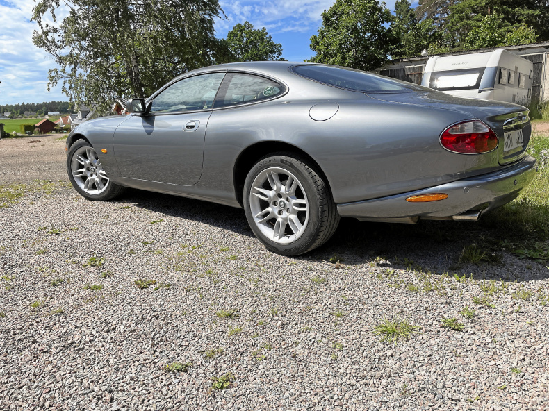 Jaguar XK8
