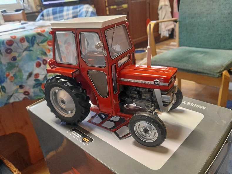 Massey Ferguson 135