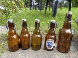 Gamla ölflaskor