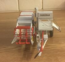 Handgjord bodell Munktells första bogsertröska