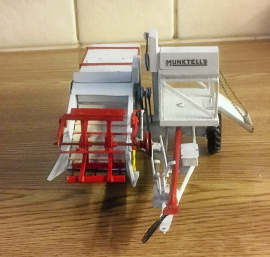 Handgjord modell, Munktells första bogsertröska