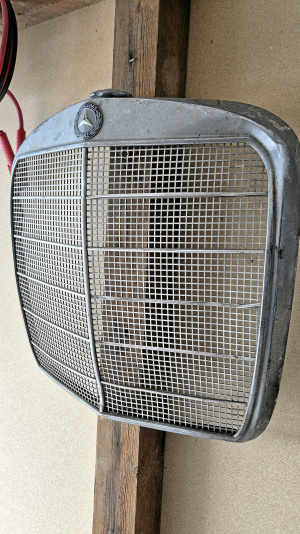 Mercedes grill