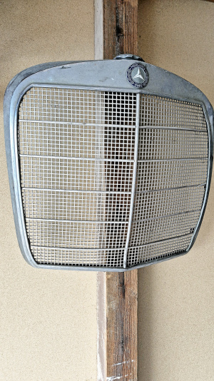 Mercedes grill