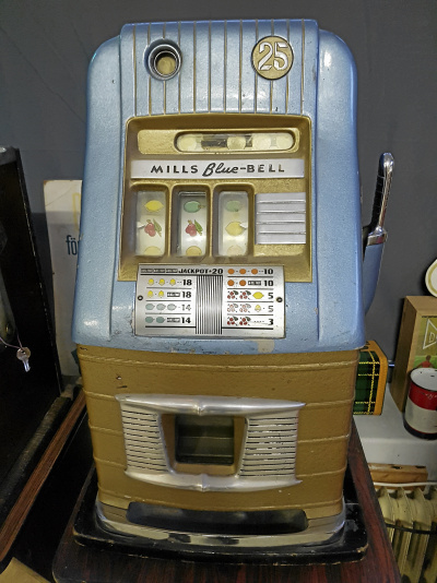 ENARMADE BANDITER MED MERA