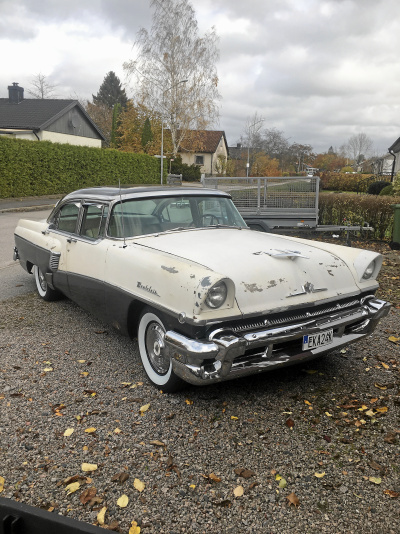 Mercury Montclair Sport Sedan 4-dr.
