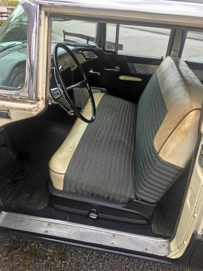 Mercury Montclair Sport Sedan 4-dr.