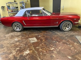 Ford Mustang -64 och en halv