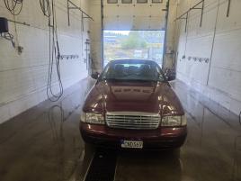 Ford Crown Victoria LX