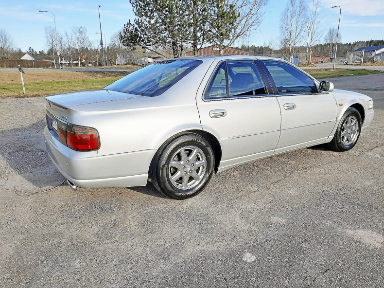 Cadillac STS