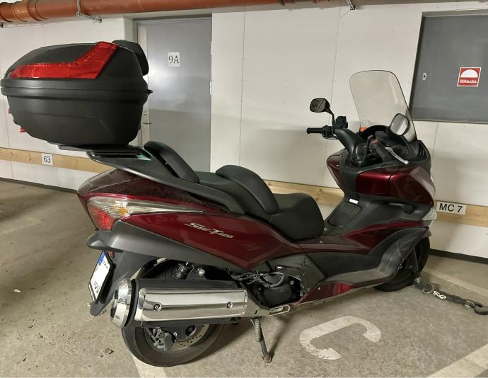 Honda FJS400 Red Wing - Lågmilare - 1 Ägare Nybes