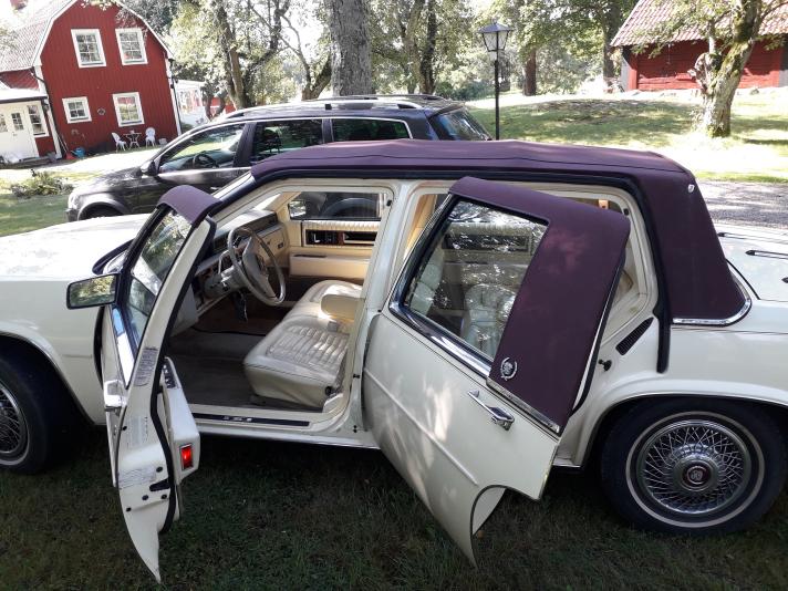 Cadillac Deville