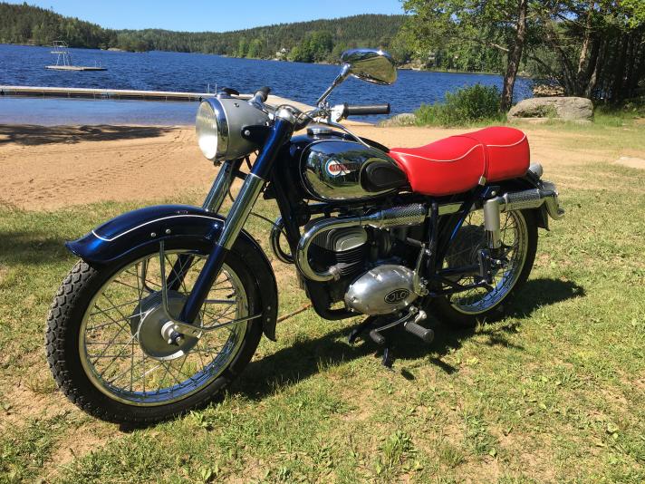 Monark Blue Arrow