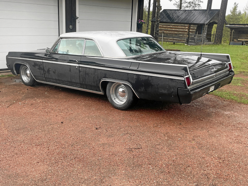 Oldsmobile Super 88 2-dr. ht.