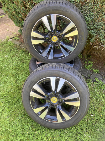 Kompletta hjul till Citroen DS 3