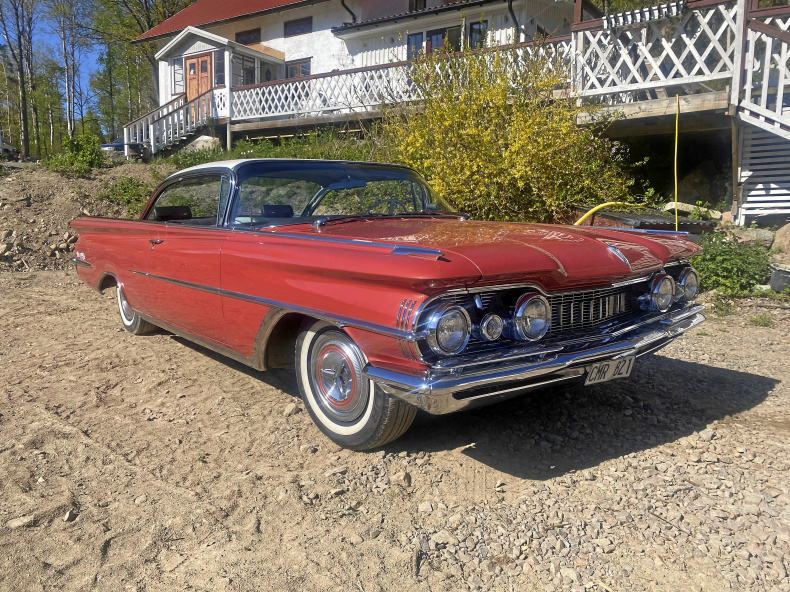 Oldsmobile Ninety-Eight
