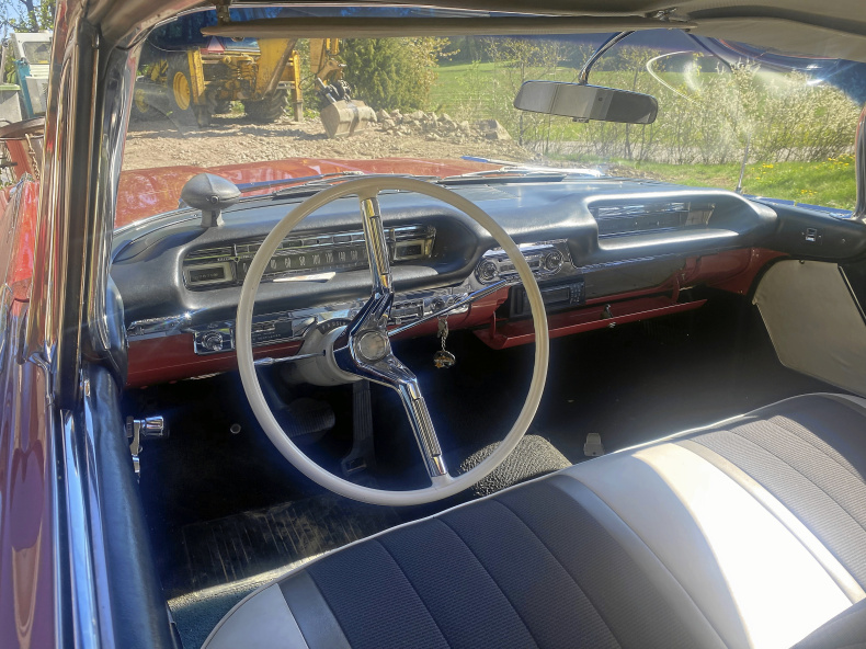 Oldsmobile Ninety-Eight