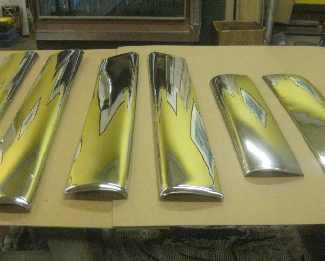 Kaiser 1951-1953 NOS breda sidolister