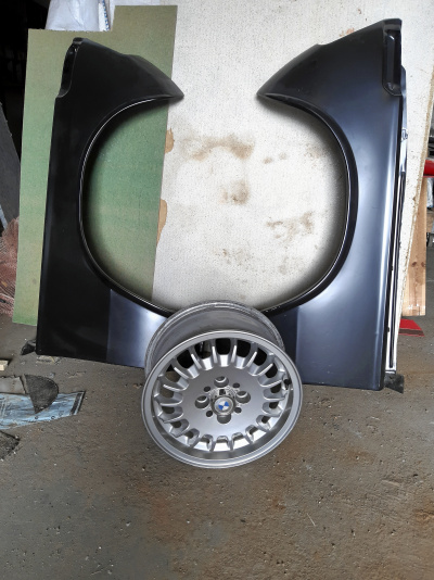 Skärmar och fälgar