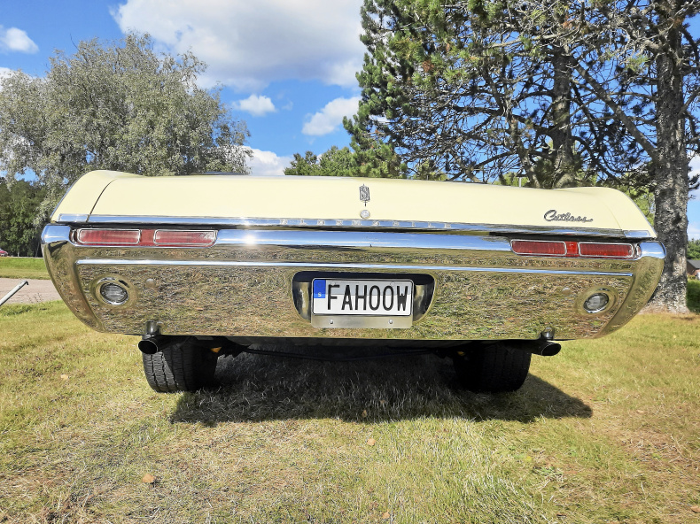 Oldsmobile Cutlass Supreme Convertible