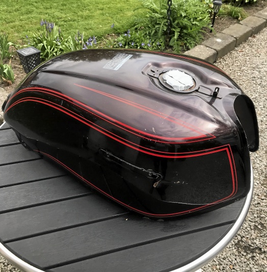 Begagnad tank till Honda 750