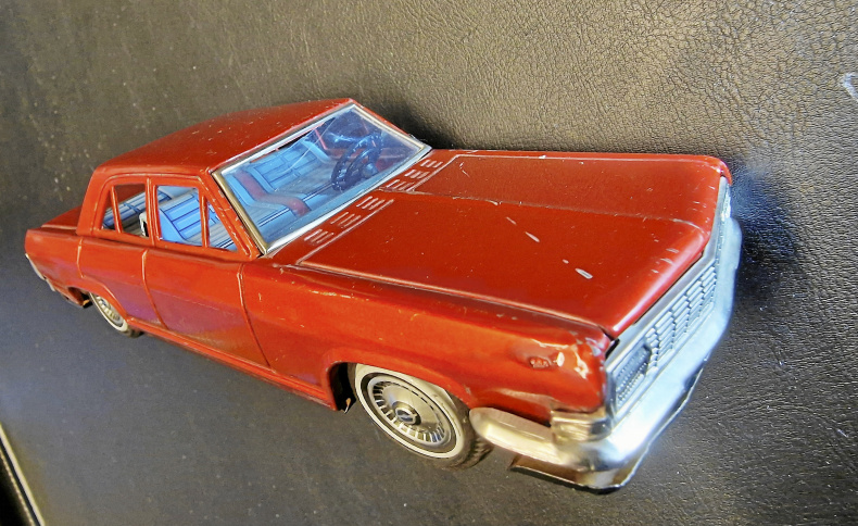 Opel Admiral 1965 plåtbil