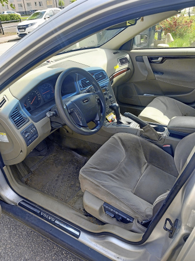 VOLVO S + V70