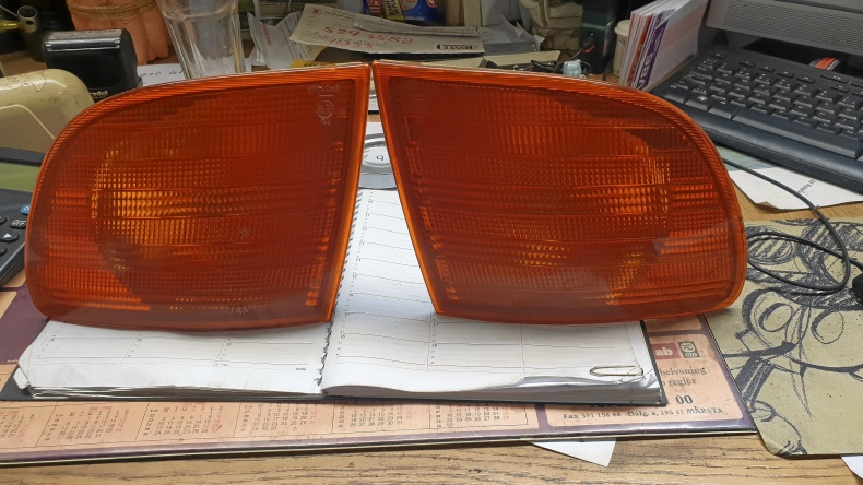 MERCEDES FRAMBLINKERS 66-72 W-108