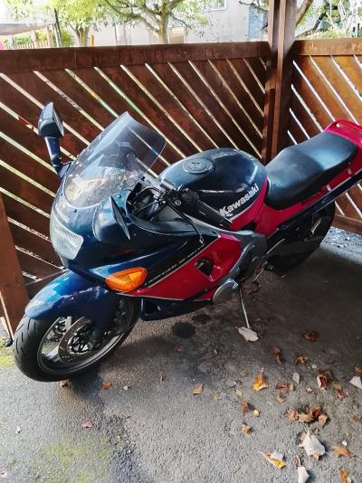 Kawasaki zzr 600 r