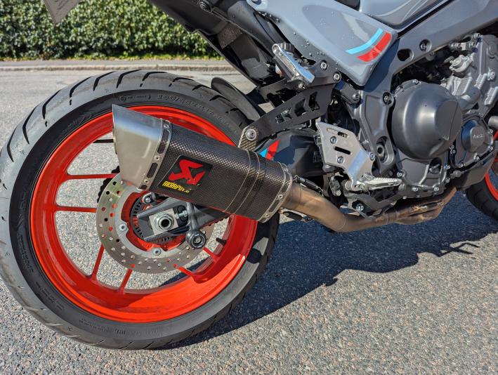 Mycket fin MT09 med akrapovic helsystem