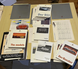 Porsche-broschyrer