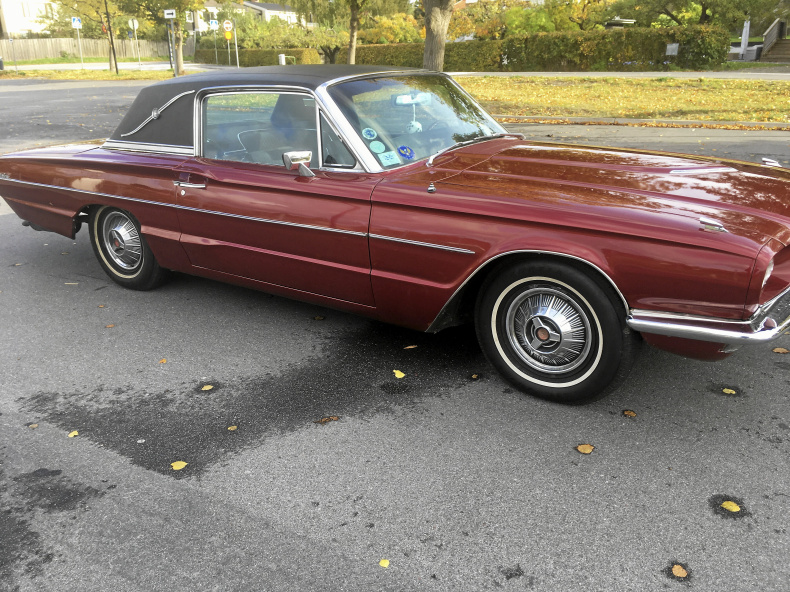 Ford Thunderbird Landau