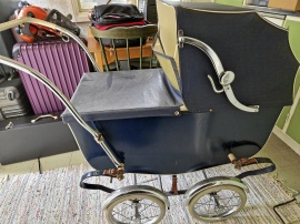 Barnvagnar antik till retro