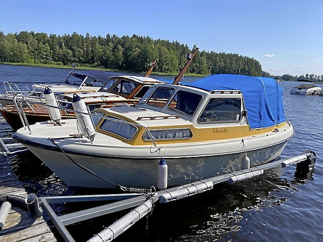 ADEC 700